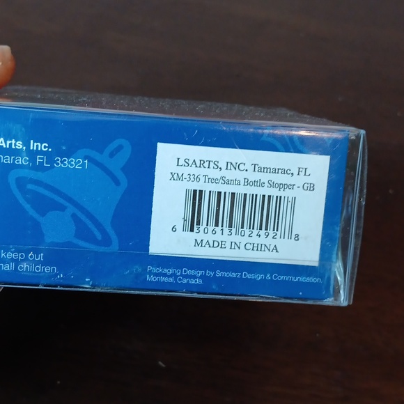 Jolly Art Glass Wine Bottle Stoppers Santa and Christmas Tree New in box - Picture 4 of 5